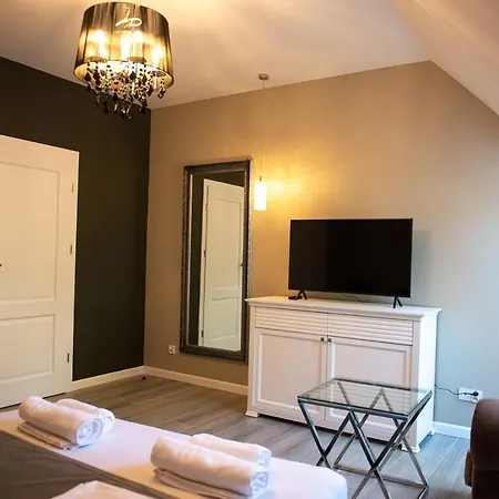 Prestiz 121 Apartment